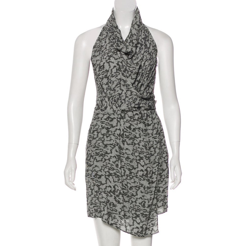 New halter neck dress, size 4, good for size 2 too